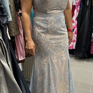 XL F.I-E-S-T-A Fashion long gowns day/night well brand new.